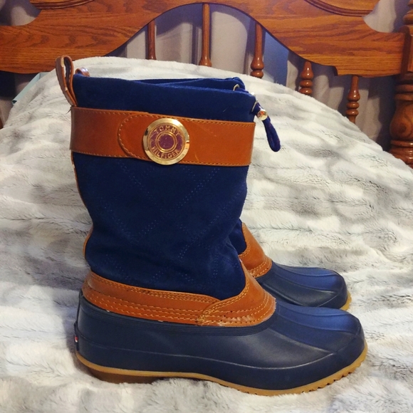Tommy Hilfiger winter boots - Picture 3 of 8